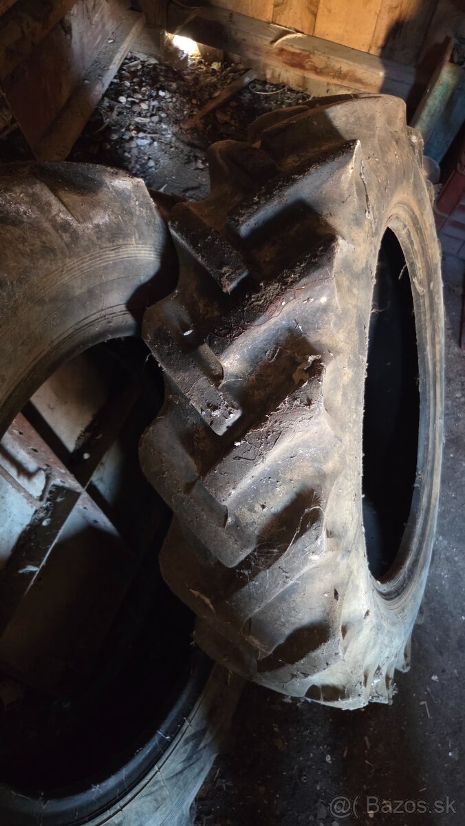 Traktorova pneu Dunlop 9.5/9-24