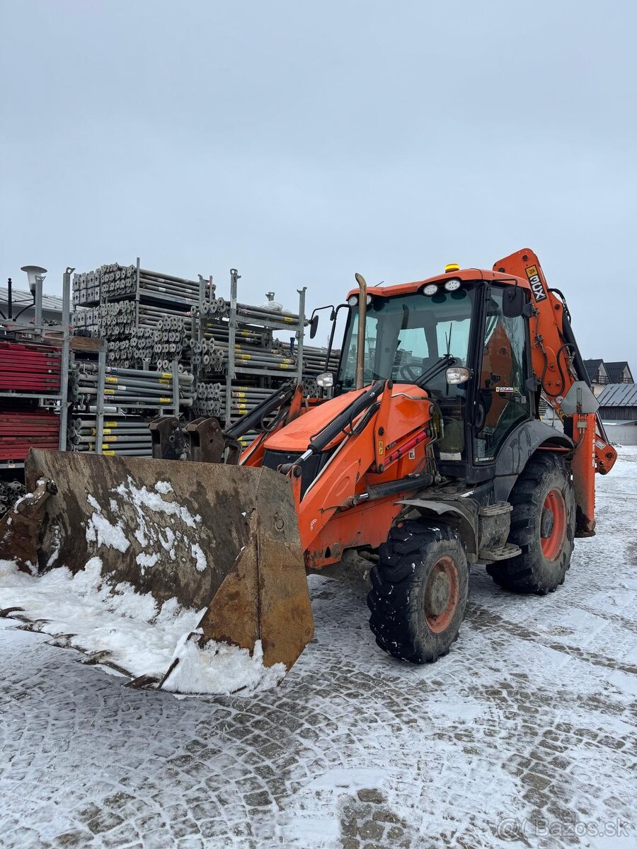 Rýpadlo-nakladač JCB 3CX, model 2018