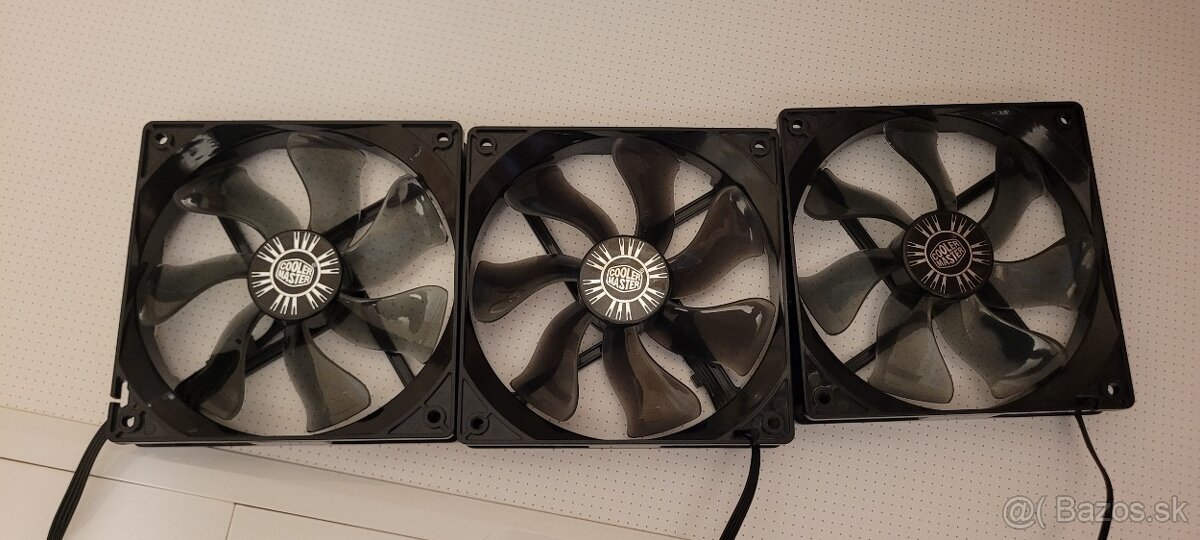 Predám 3 kusy tichých ventilátorov COOLERMASTER 120mm