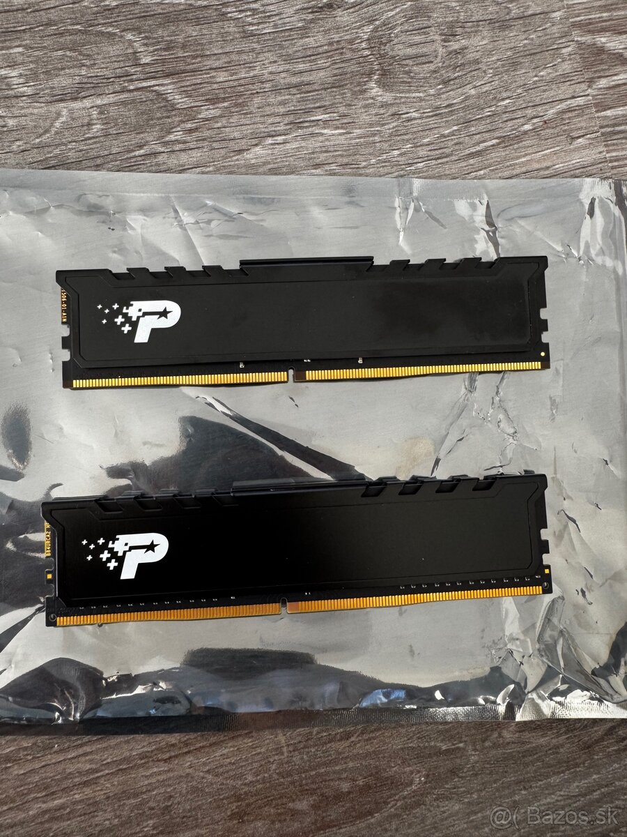 Predám ramky ddr4 8 a 4GB