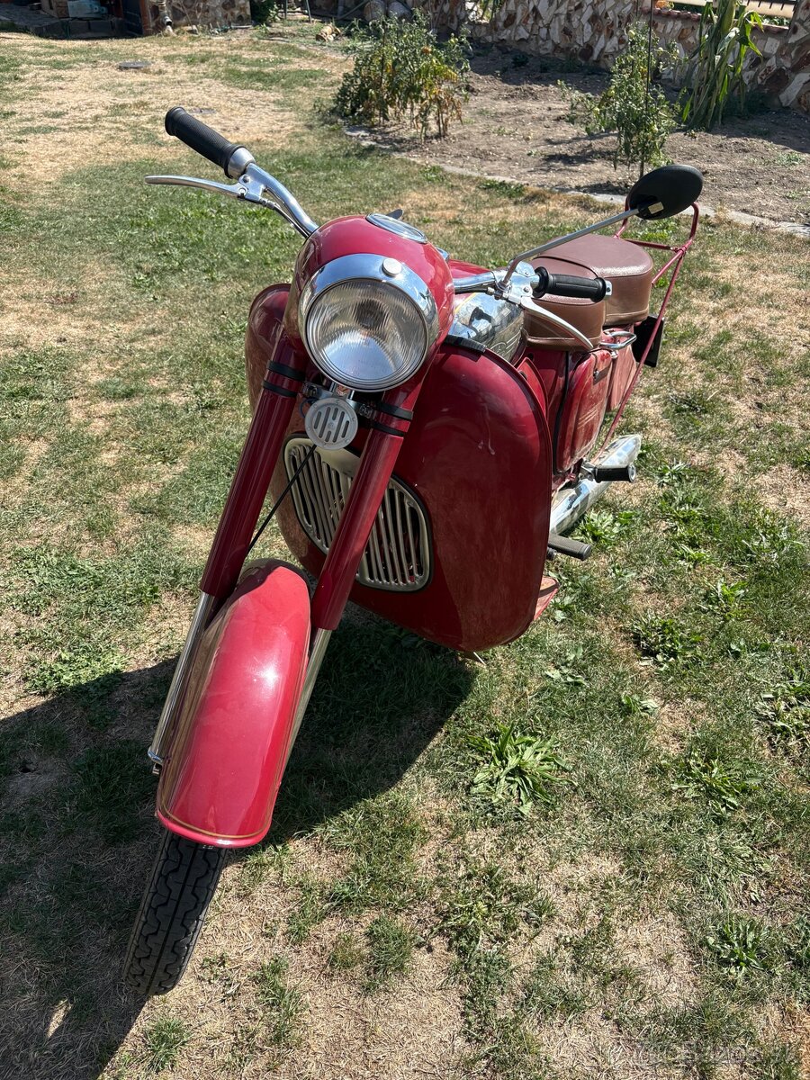 Jawa 250 353