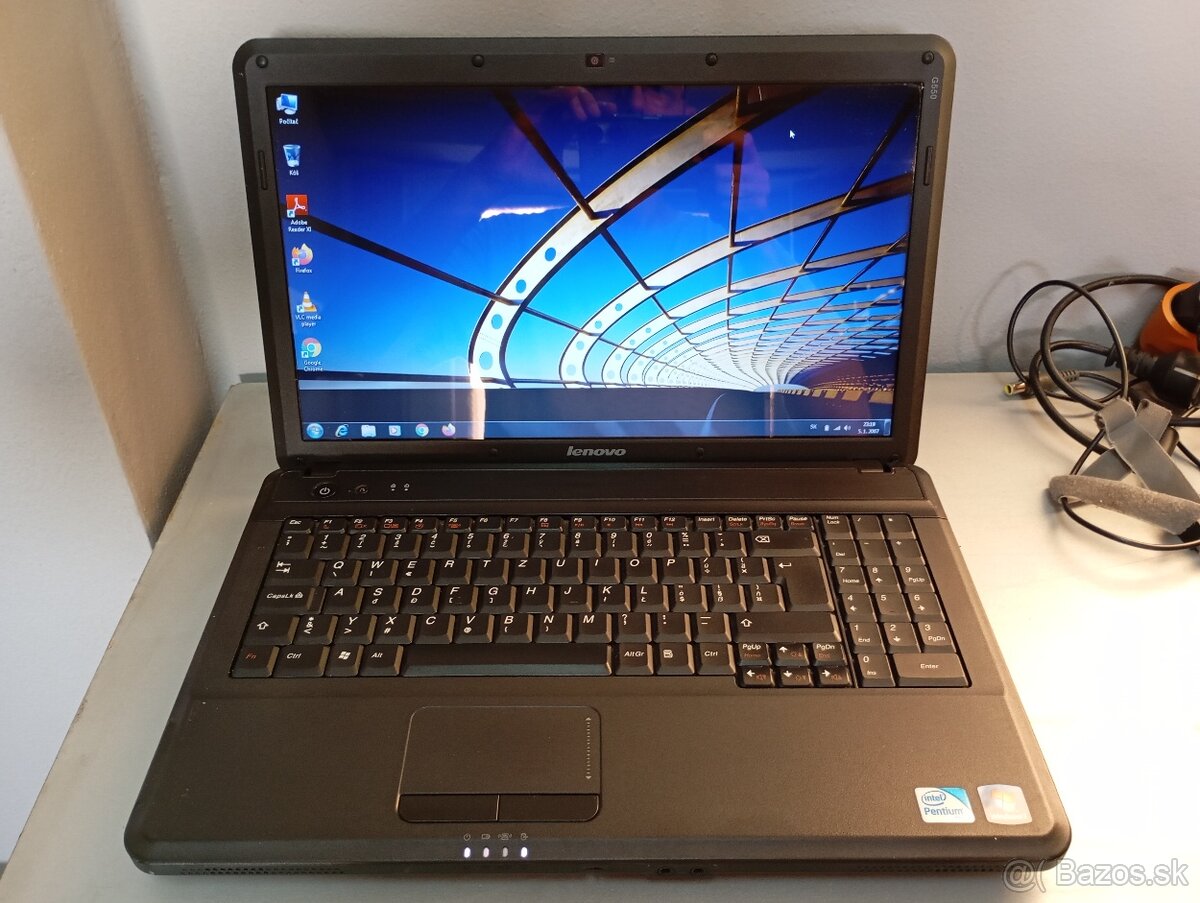 predám notebook LENOVO G550 , WINDOWS 7 32bit