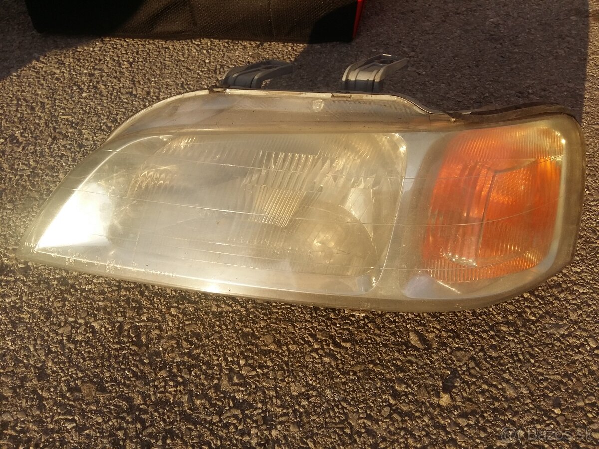 Predám predné svetlá Honda civic aerodeck