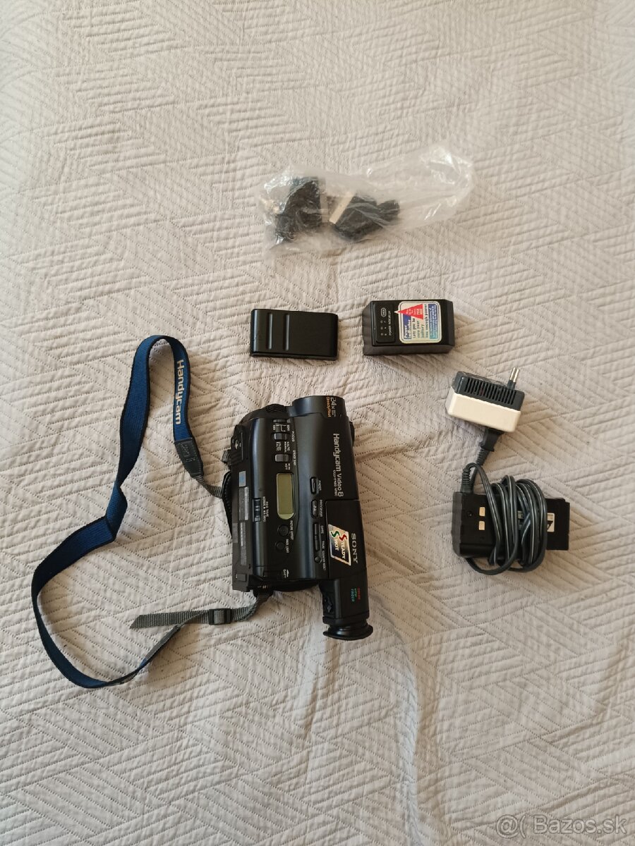 Predám VHS kameru Sony handycam video 8 ccd-tr93 ntsc