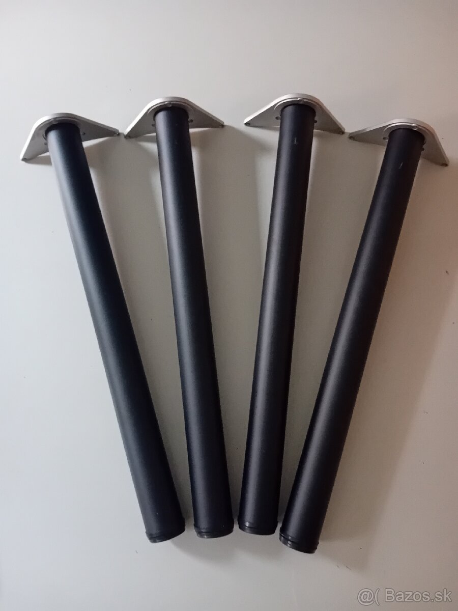 4 nohy ikea