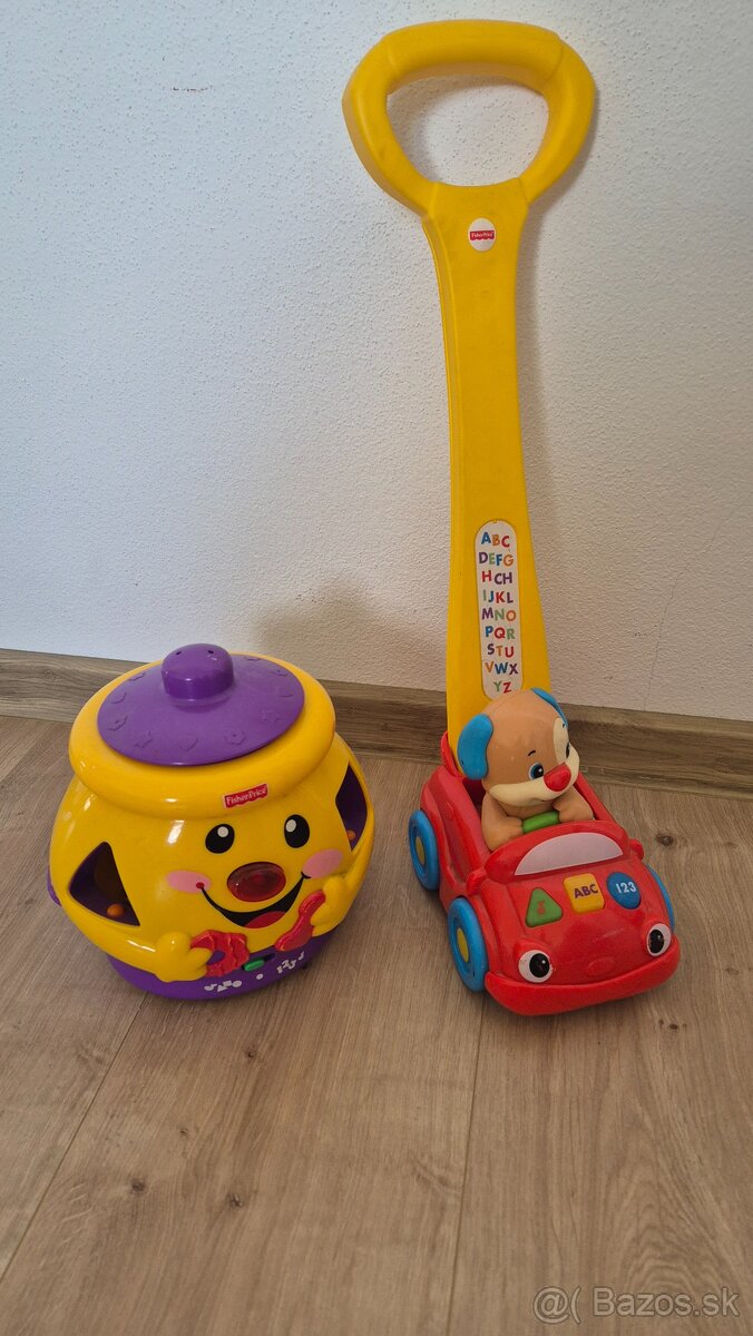 Hraci Hrniec a Tlacidlo pred seba