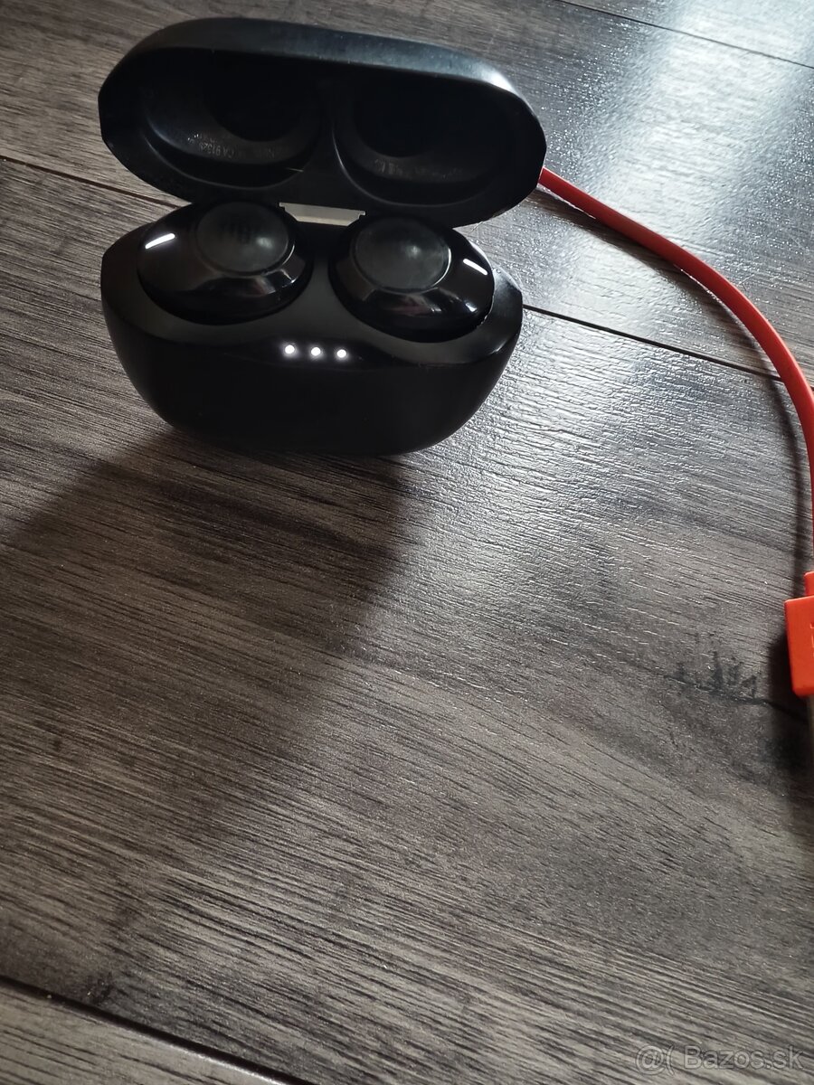 JBL tune 120