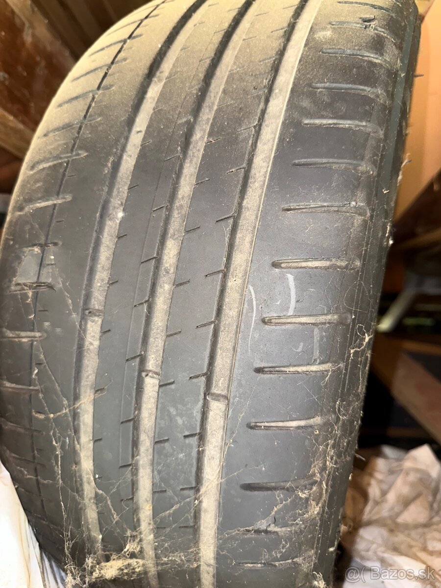 275/40 r19 245/45 r19