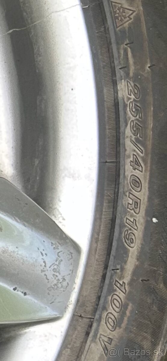 ZIMNÉ PNEUMATIKY 255/40 R19
