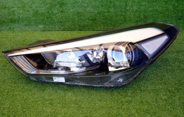 hyundai tucson svetlo 2015+