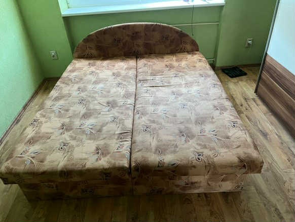 Posteľ