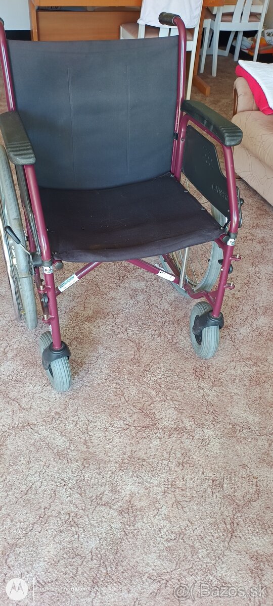 Invalidný vozík