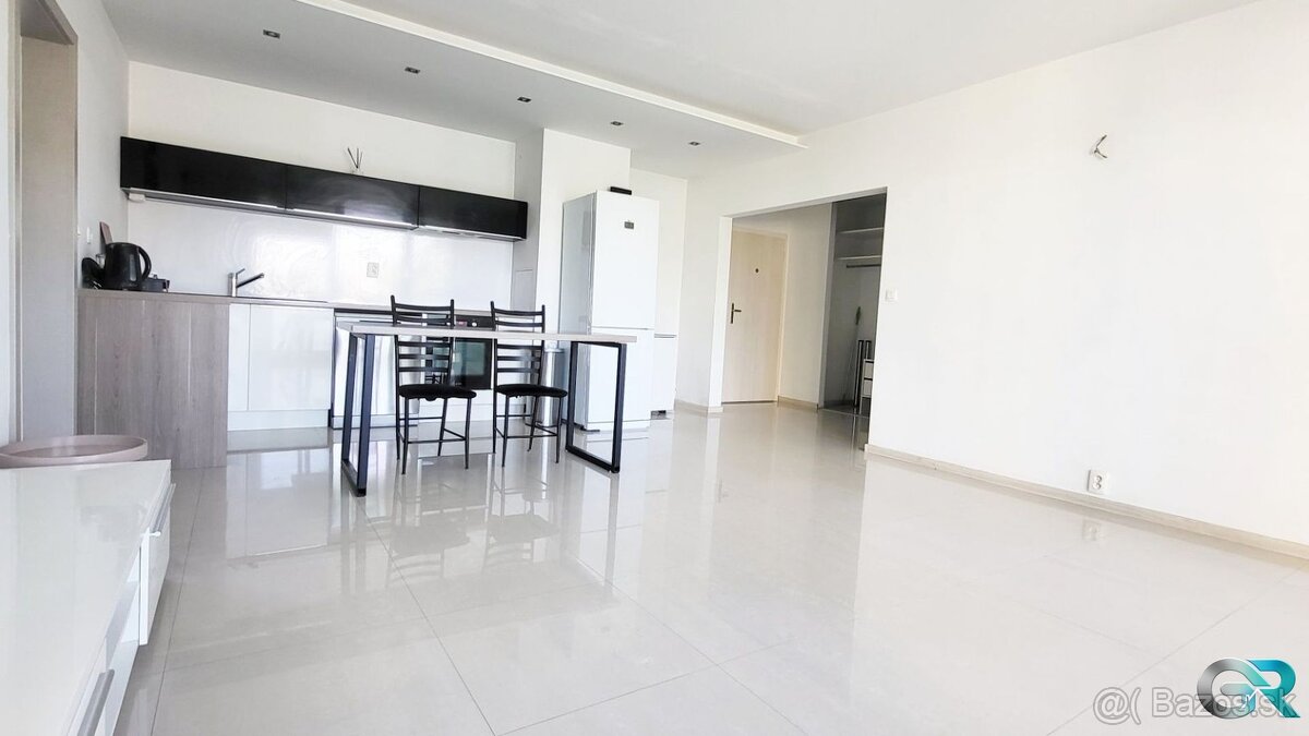 Moderný 3 izbový byt na prenájom, zariadený, Trenčín - Juh,