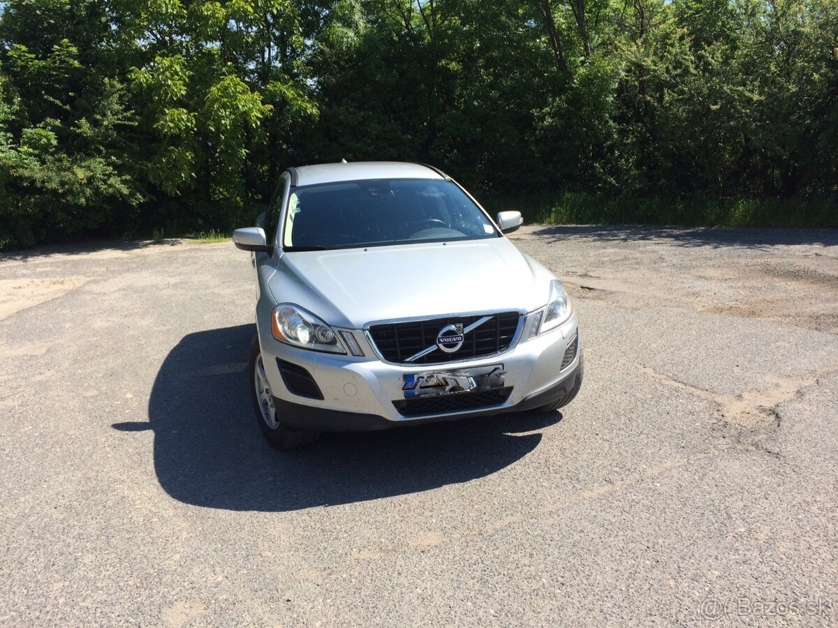 Volvo XC60 4x4 D3 automat RV 2011 -