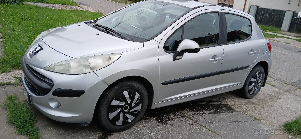 Peugeot 207 1.4 benzin
