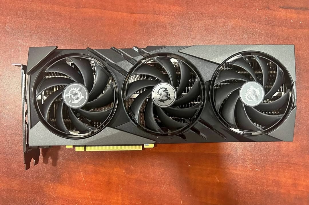 MSI RTX 4070 Gaming X Slim