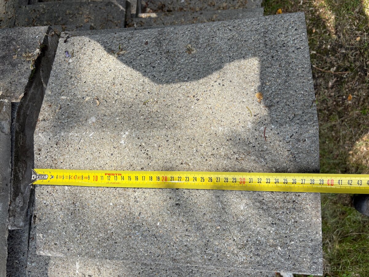Betonove striesky