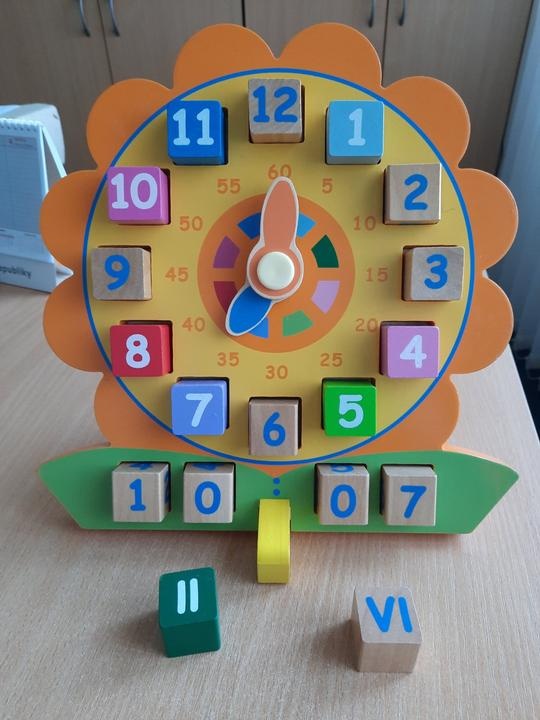 Drevene detské hodiny