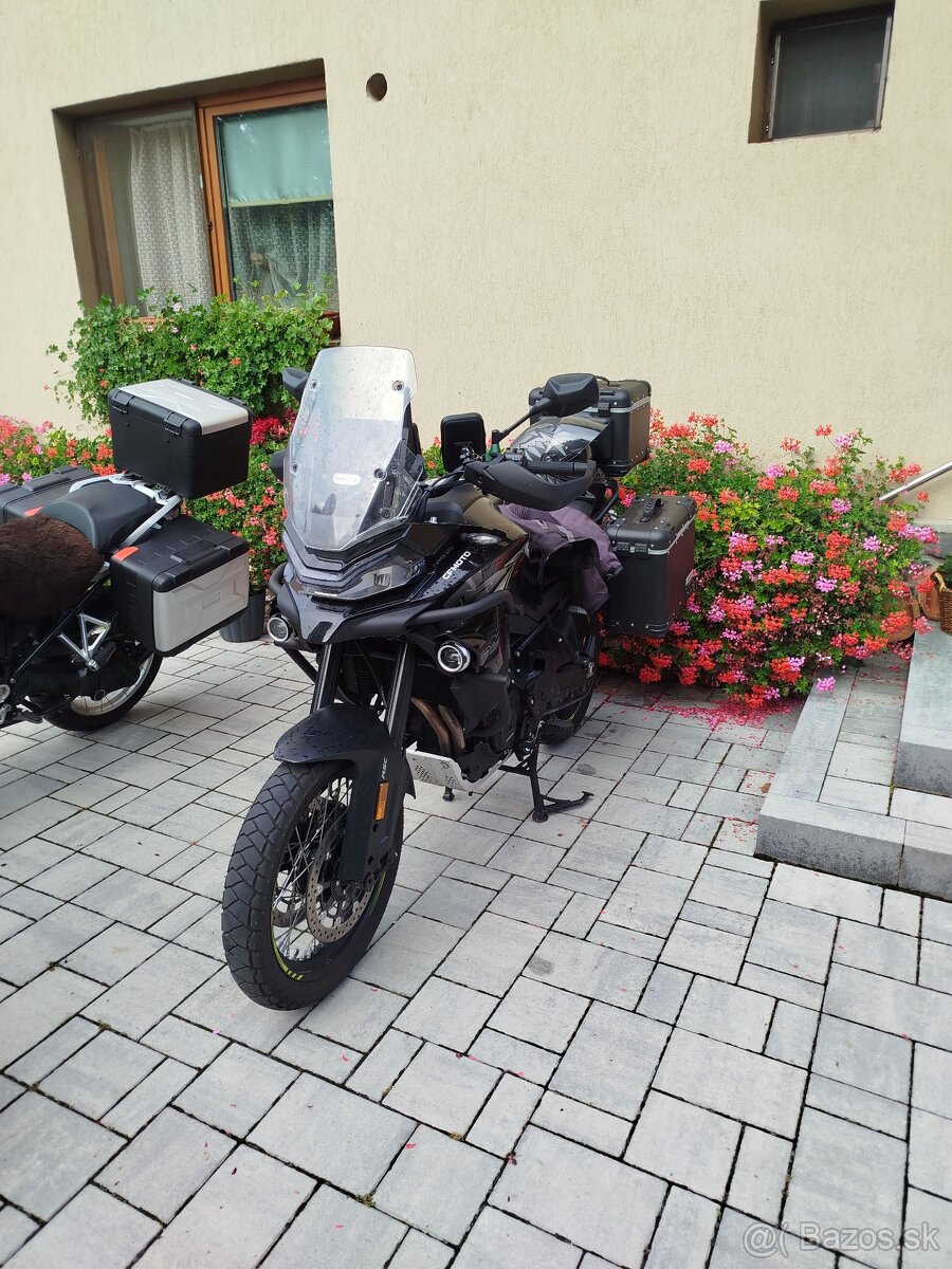 CFmoto 800 MT EXPLORE