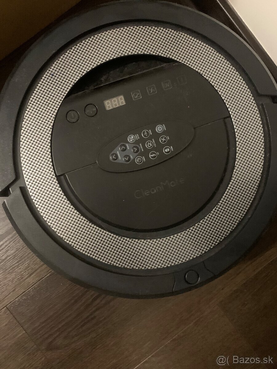 Robotický vysávač Clean Mate
