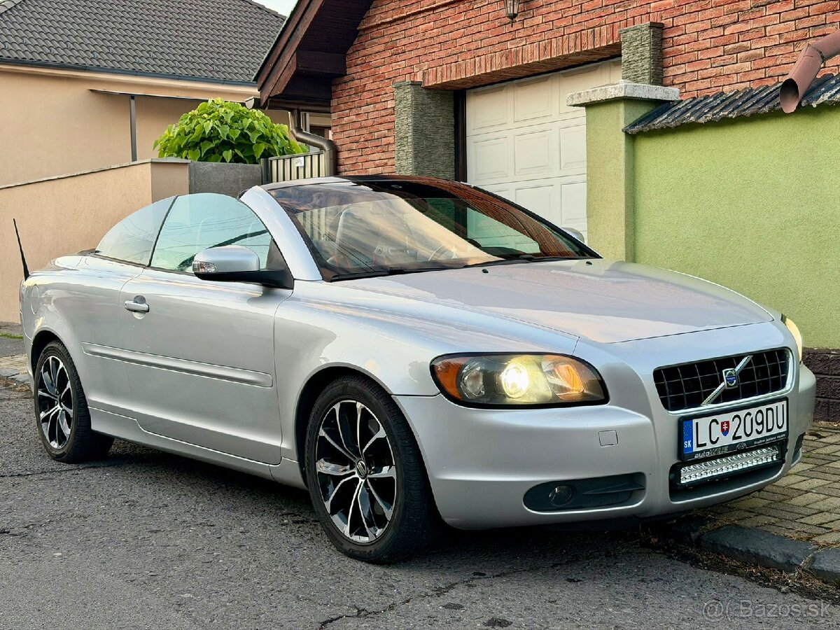 Volvo C70 2.4 D5 Cabrio Summum TOP STAV