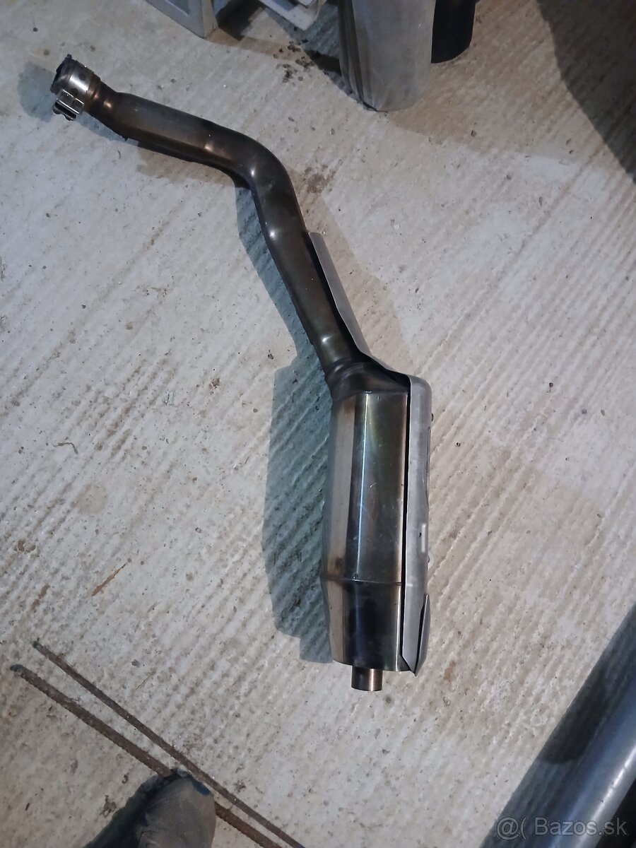 Výfuk honda