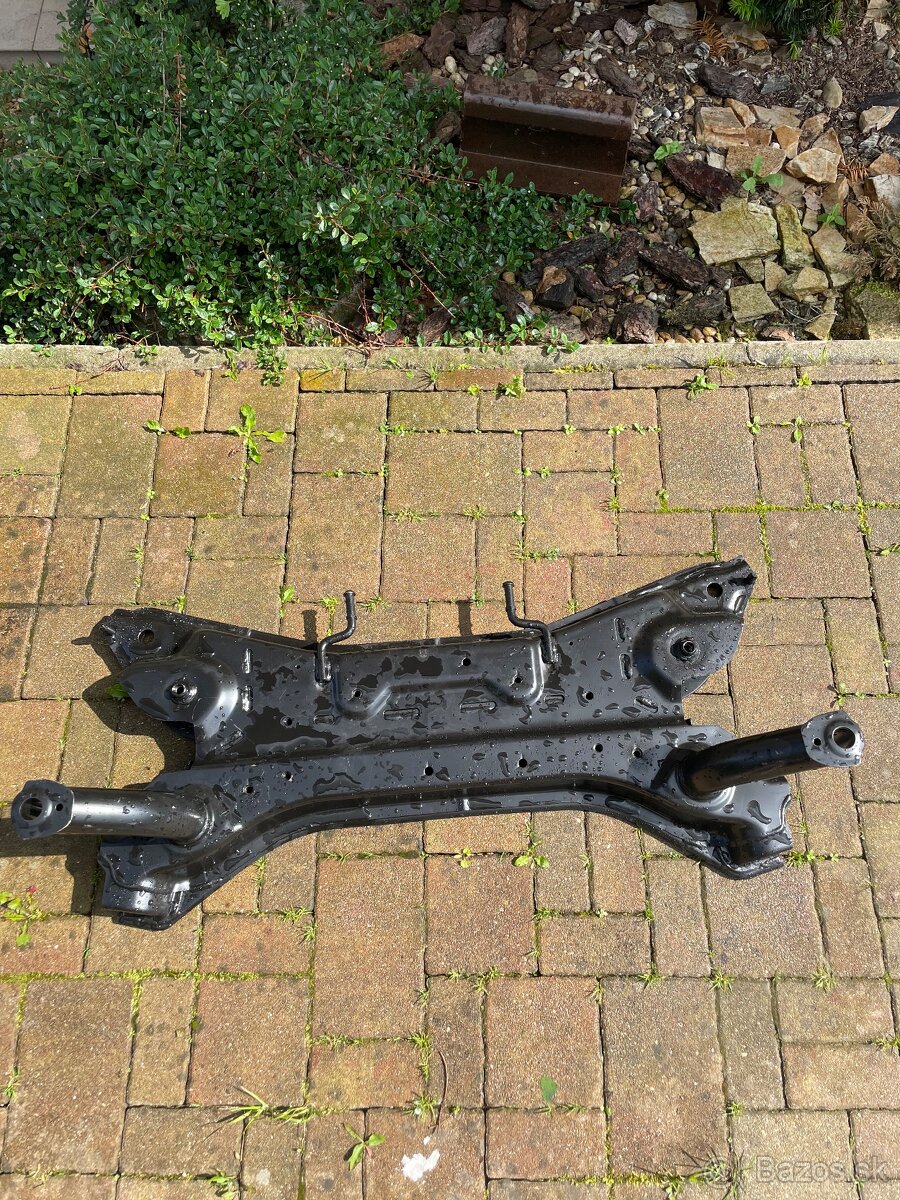 Predná náprava Suzuki Swift III 05-10