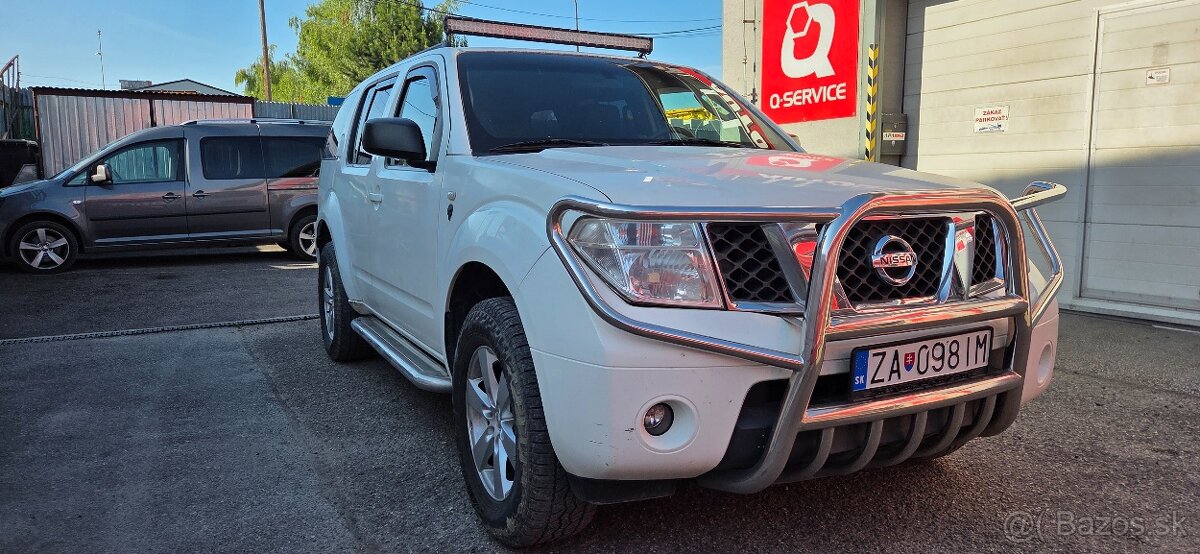 Nissan Pathfinder 2.5 dCi 4x4