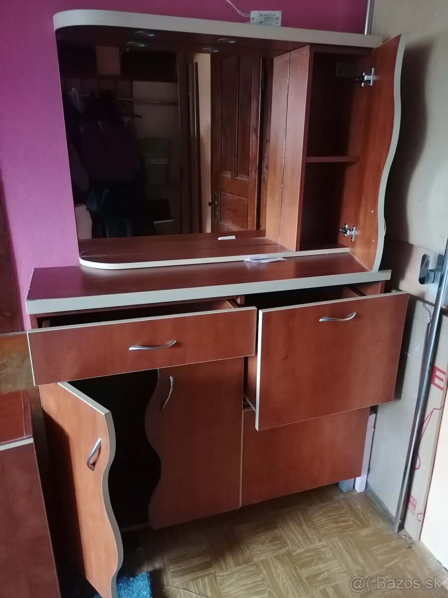 Kúpeľňové skrine