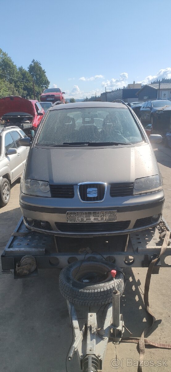 Rozpredám Seat Alhambra 2.0i 85kw