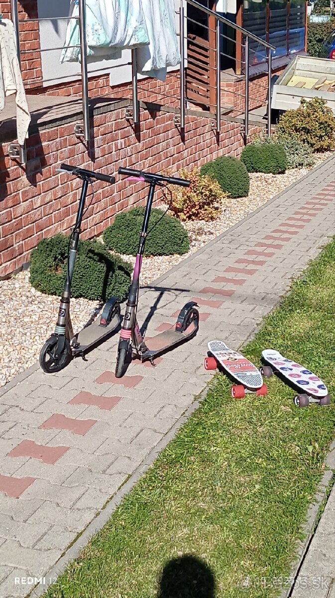 Predám 2x kolobežka značka Oxelo, 2x skateboard