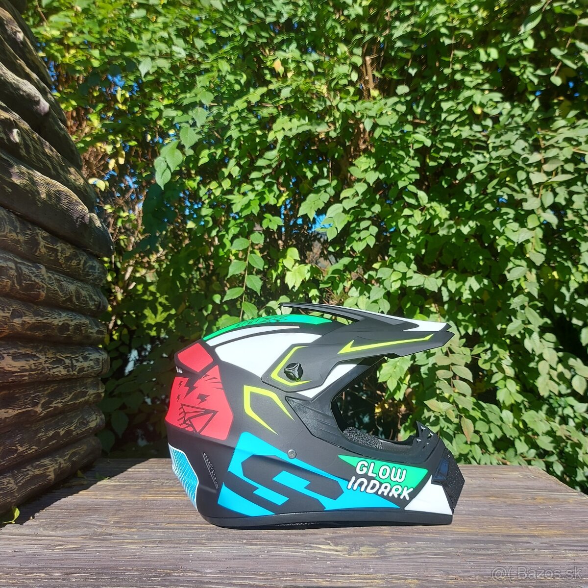 NOVÁ MOTOKROSOVÁ PRILBA – Veľkosť M NEPOUŽITÁ