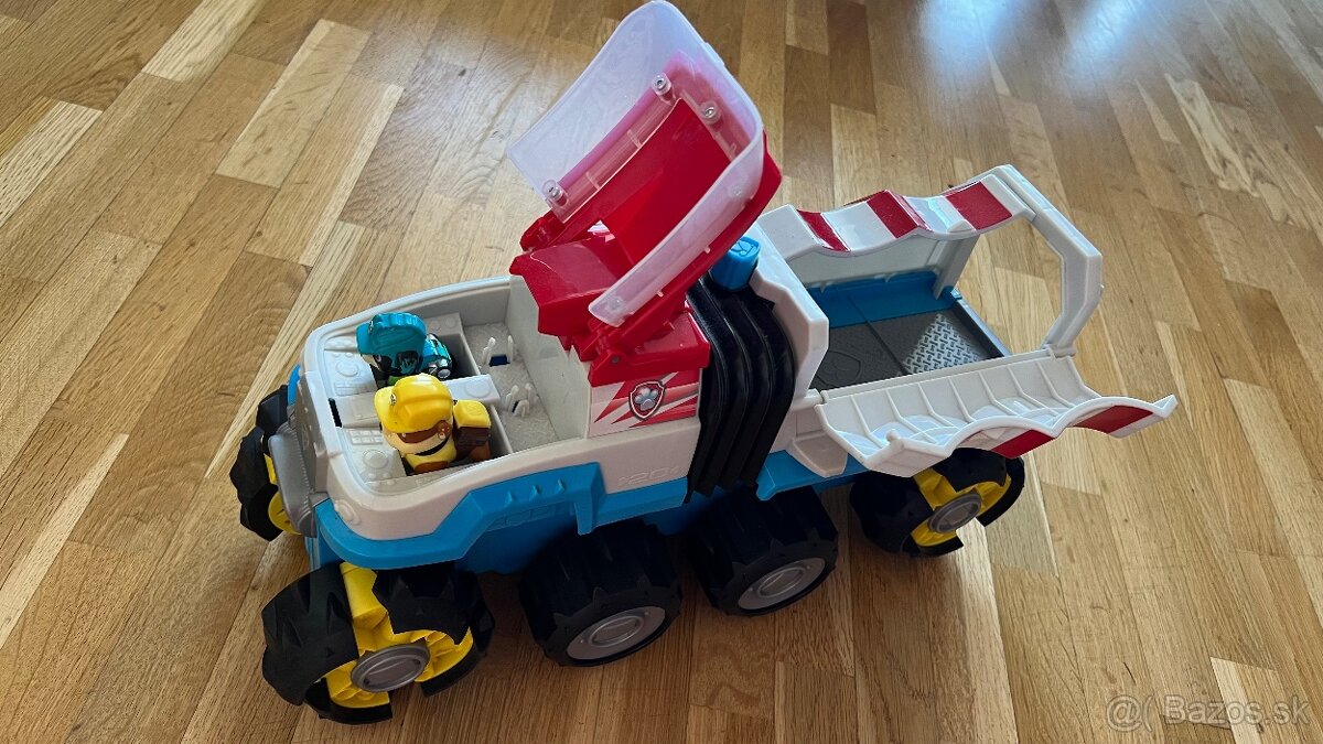 Labkova patrola- velky terenny nakladiak