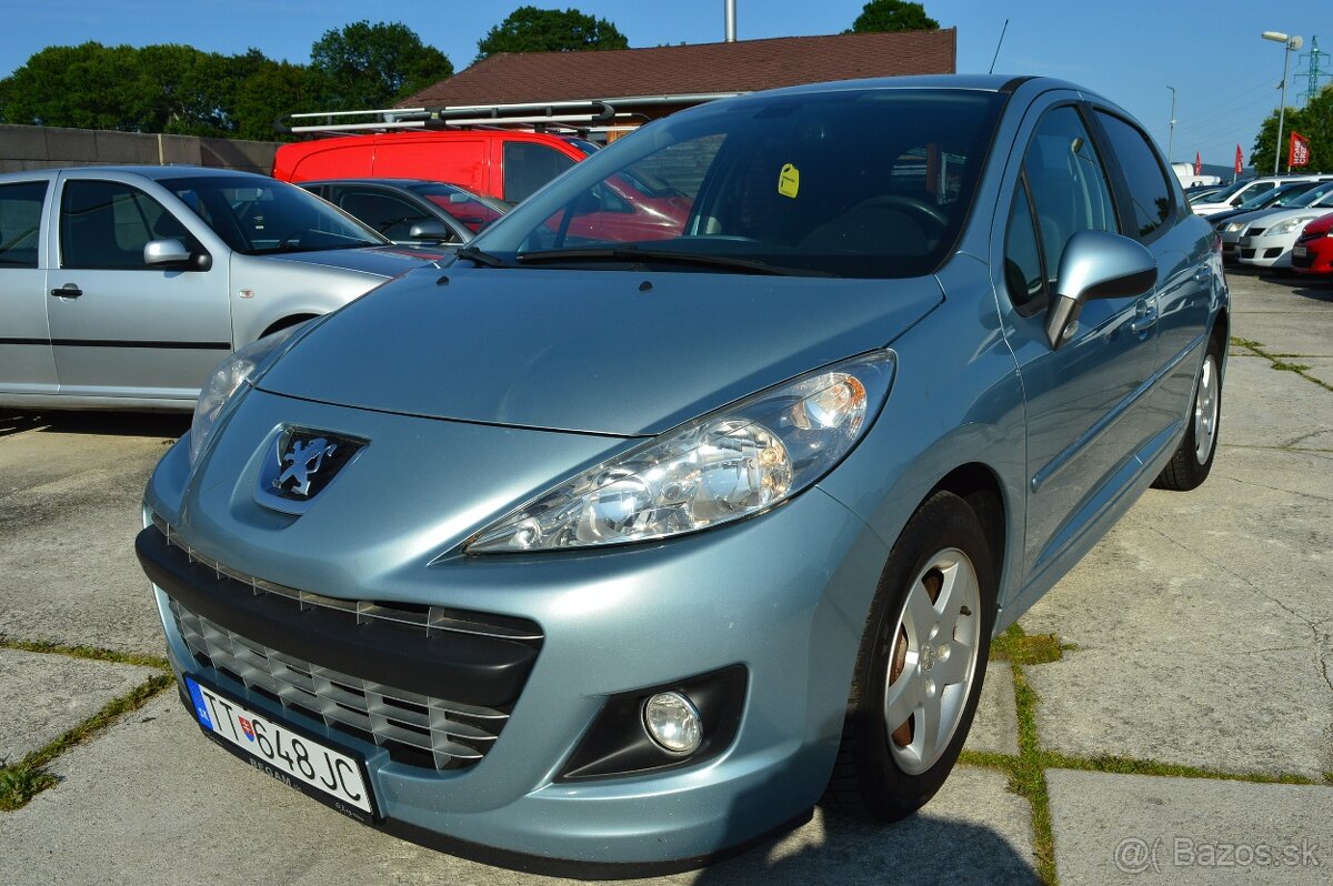 PEUGEOT 207 1,4 70kW M5 Slovenské