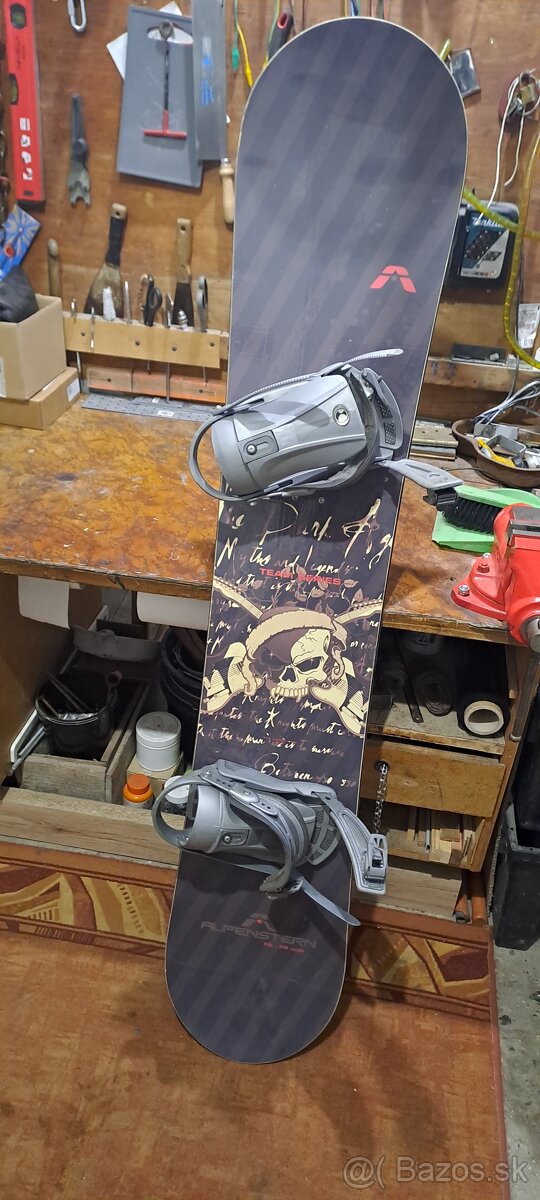 Suprava na snowboard