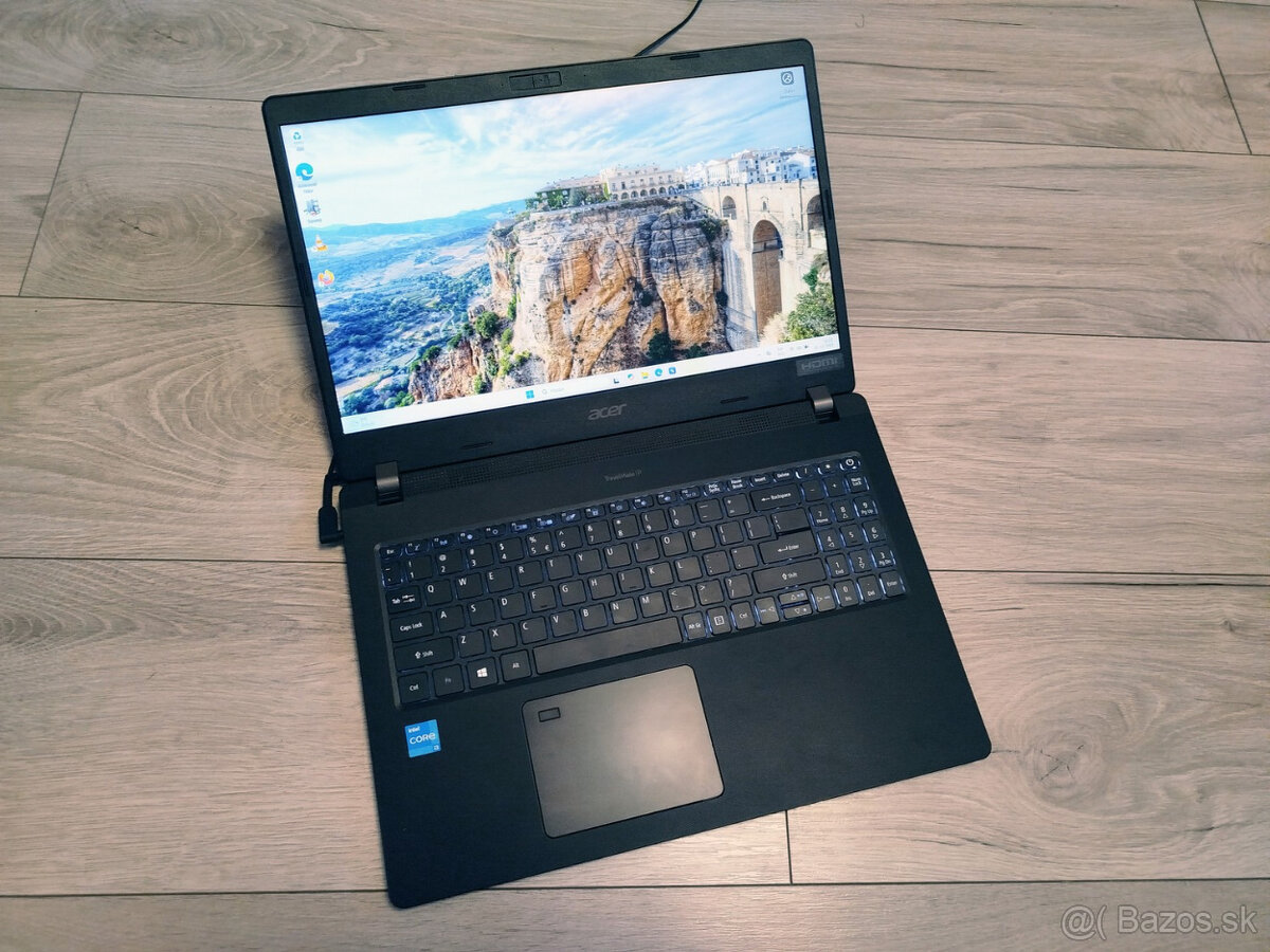 notebook Acer TM P215 - Core i3-1115G4, 8GB DDR4, SSD, W11