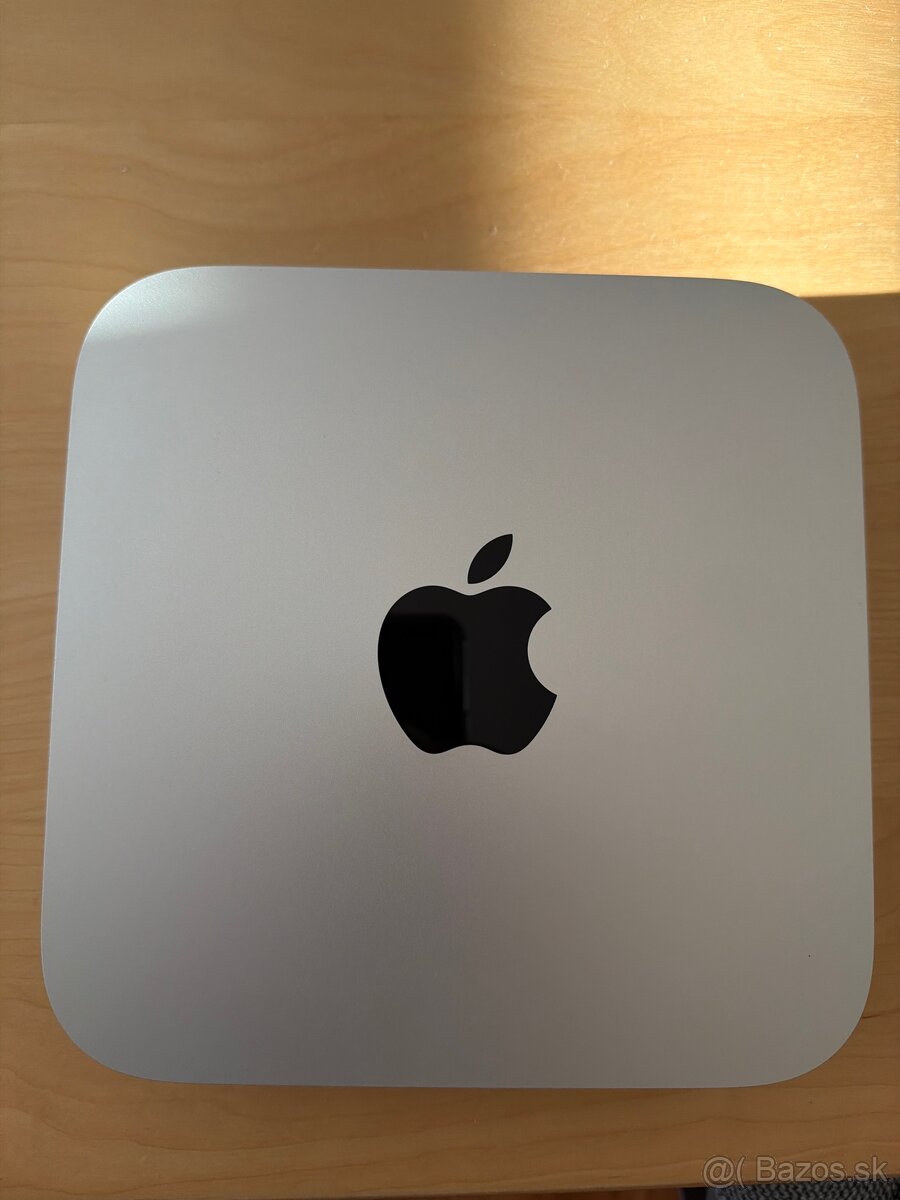 Apple mac mini M1. 8GB ram, 256 GB storage