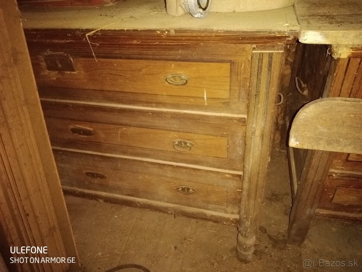 Predám staré truhlice