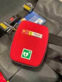 AED Schiller FRED easyport – miniaturní defibrilátor