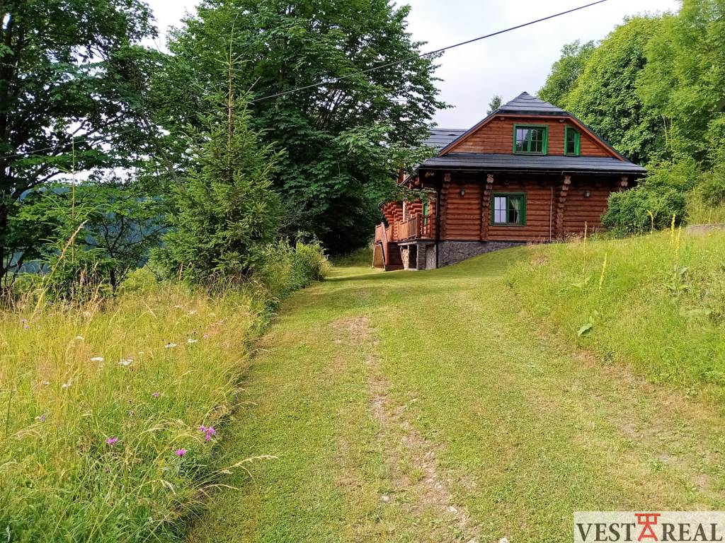 Na predaj luxusný Zrub pozemok 2012 m2 Papradno- Javorníky