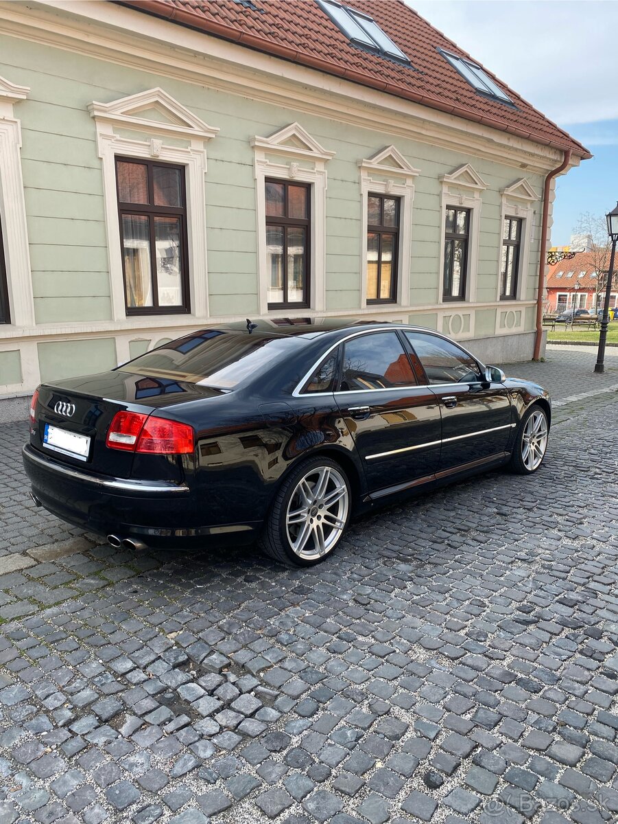 Audi A8 S8