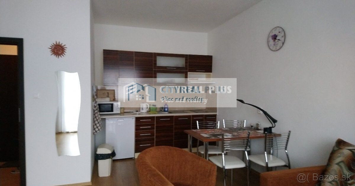 Predám zariadený apartmán s balkónom Podhájska