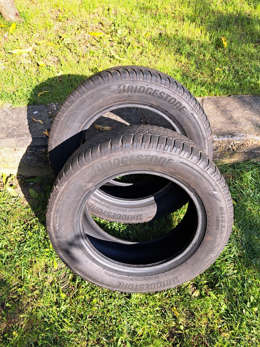 Pneu 215/60 r16