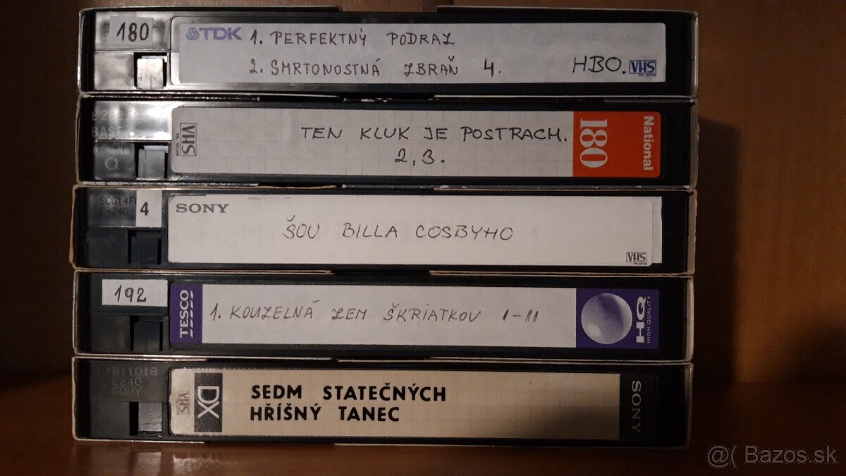 VHS KAZETY
