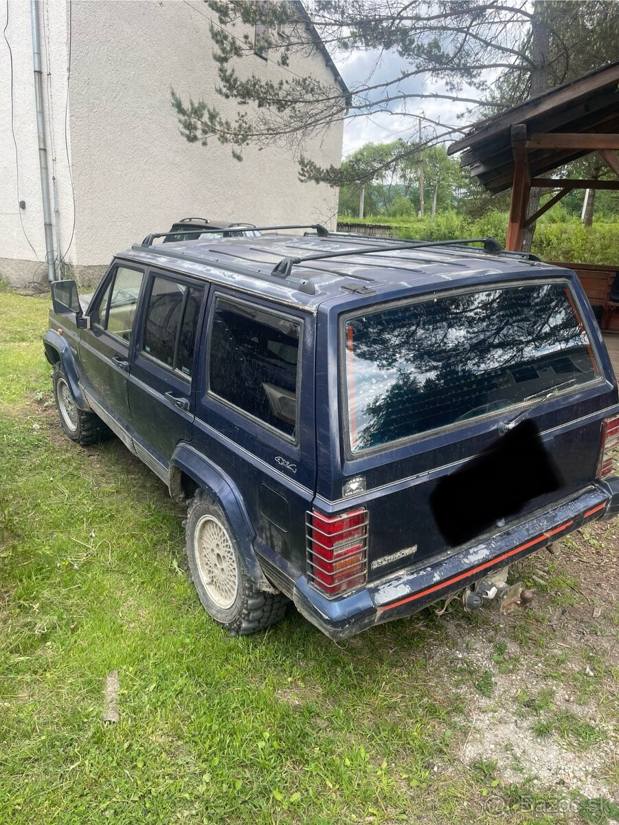 Jeep Cherokee