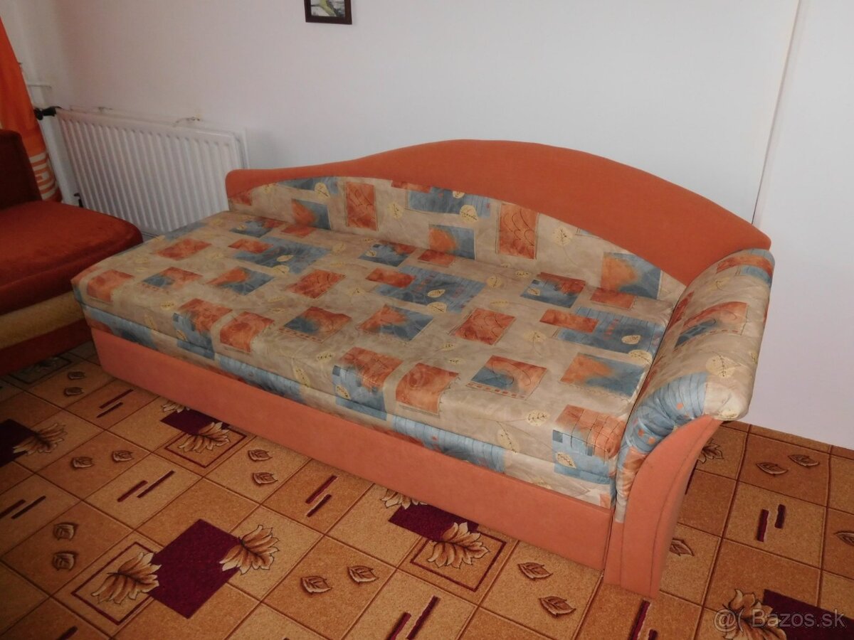 Rozkladacia pohovka na dvoj posteľ-PRE DVE OSOBY,