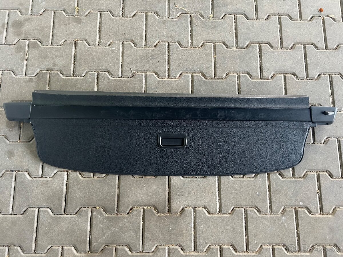 Roleta kufra Passat b6 combi
