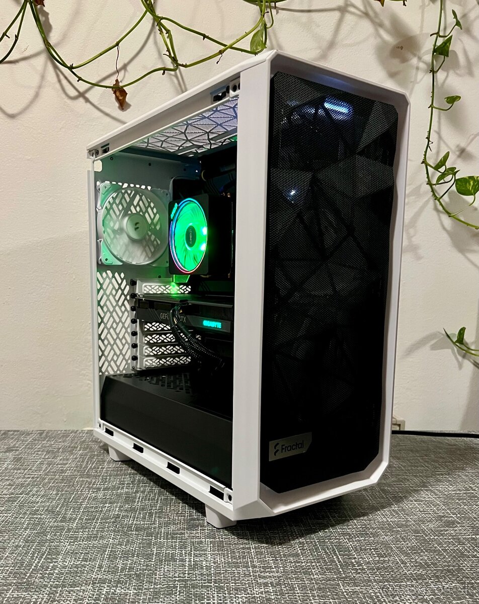 Herný PC RTX 4060 s Ryzen 5 5600/16gb/1tb/650w