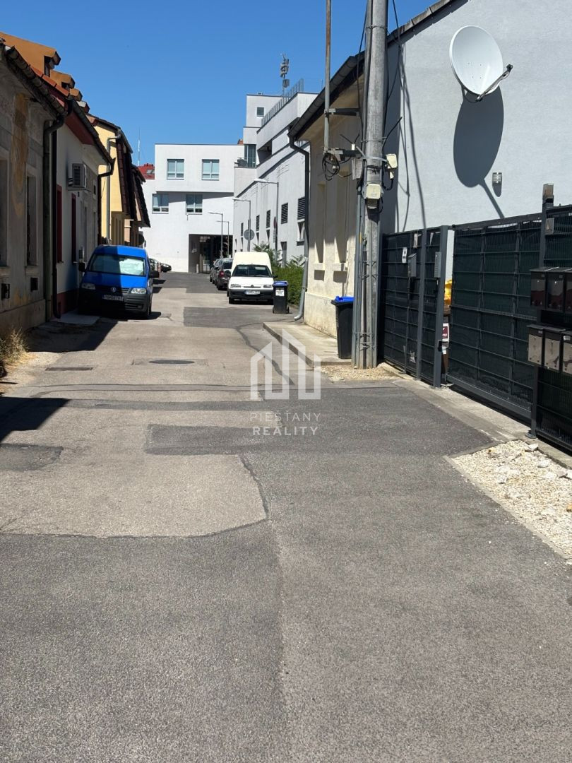 Investícia, ktorá má hlavu a pätu: Dom v centre Piešťan na p