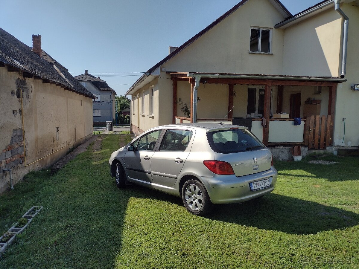 Peugeot 307